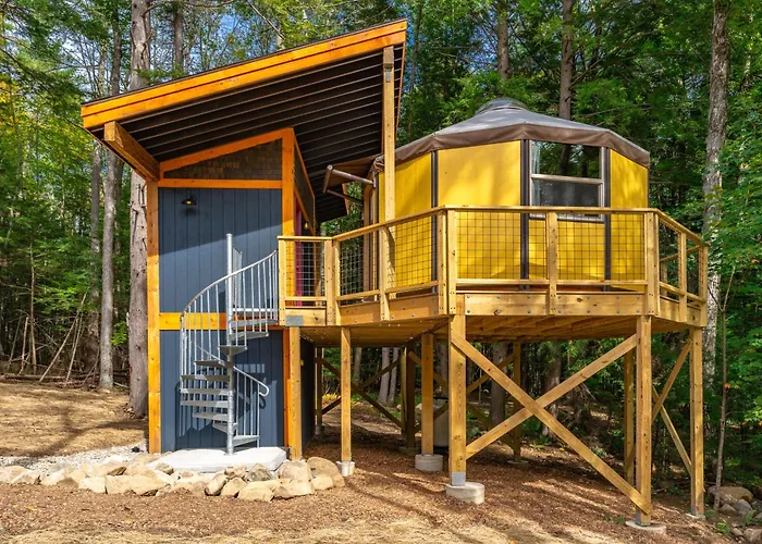 Motels Trekker, Treehouses Cabins And Lodge Rooms