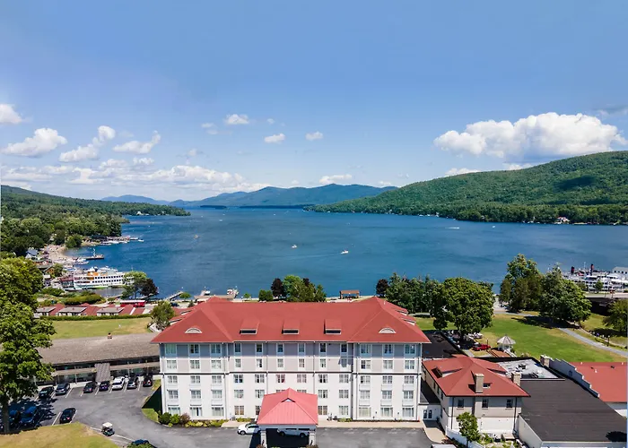 Fort William Henry Hotel